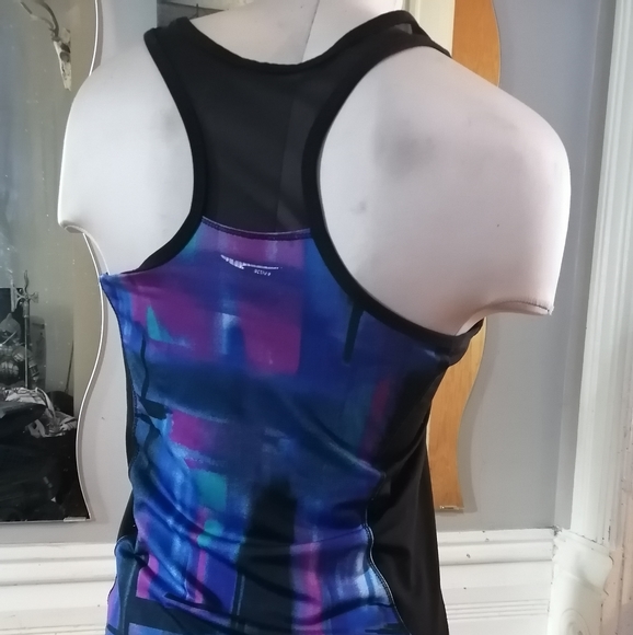 Athletic tank - Picture 3 of 3